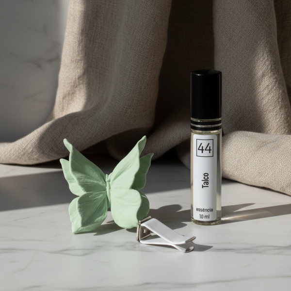 Ambientador para carro de cerâmica perfumada em forma de borboleta da 44, com fragrância de talco.