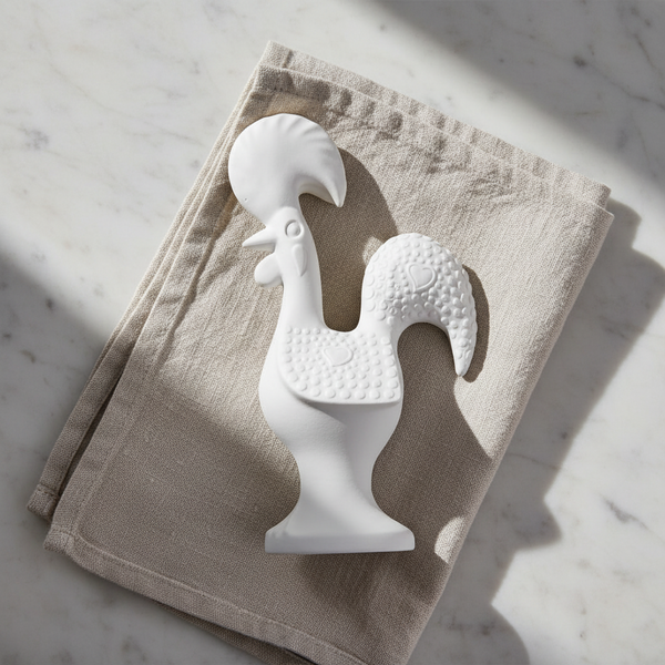 Galo de Barcelos de cerâmica perfumada da 44 com íman, da coleção Alma Portuguesa.
