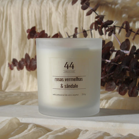Rosas Vermelhas & Sândalo