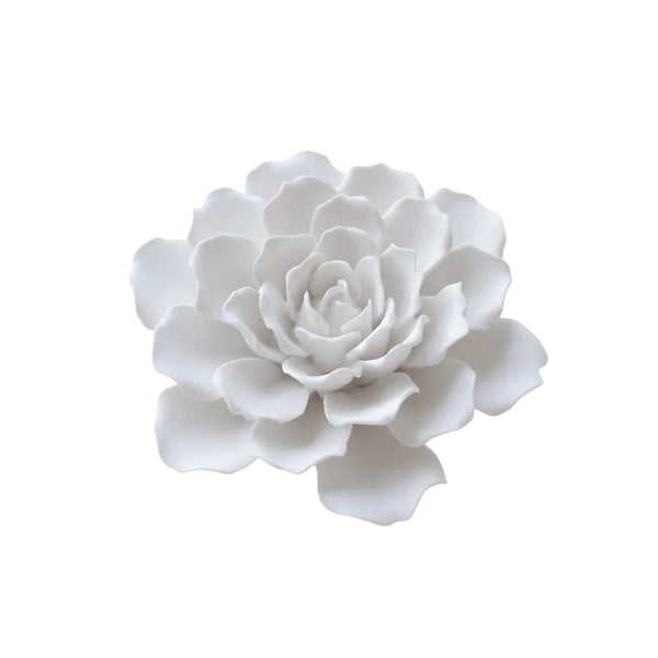 Cerâmica perfumada artesanal em formato de planta suculenta com pétalas finas dispostas em camadas.