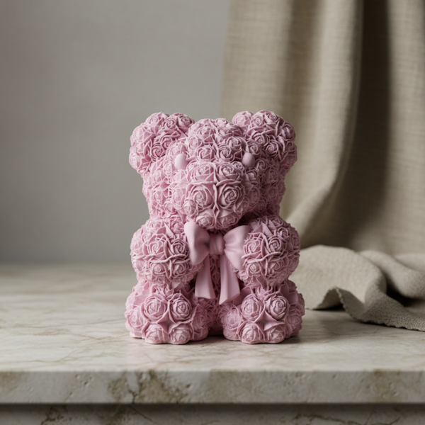 Urso de Rosas Gigante de cerâmica perfumada artesanal da 44 em tons pastel, com aroma de talco, para perfumar e decorar interiores.
