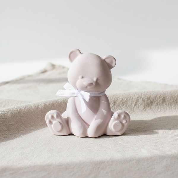 Urso Teddy de cerâmica perfumada artesanal em tons pastel para perfumar e decorar interiores.